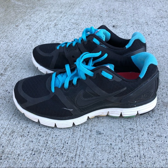 Nike sneakers - Picture 2 of 5